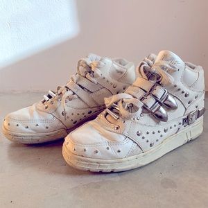 Vintage Michael Jackson Unstoppable L.A. Gear Sneakers, size 8 Women’s, White